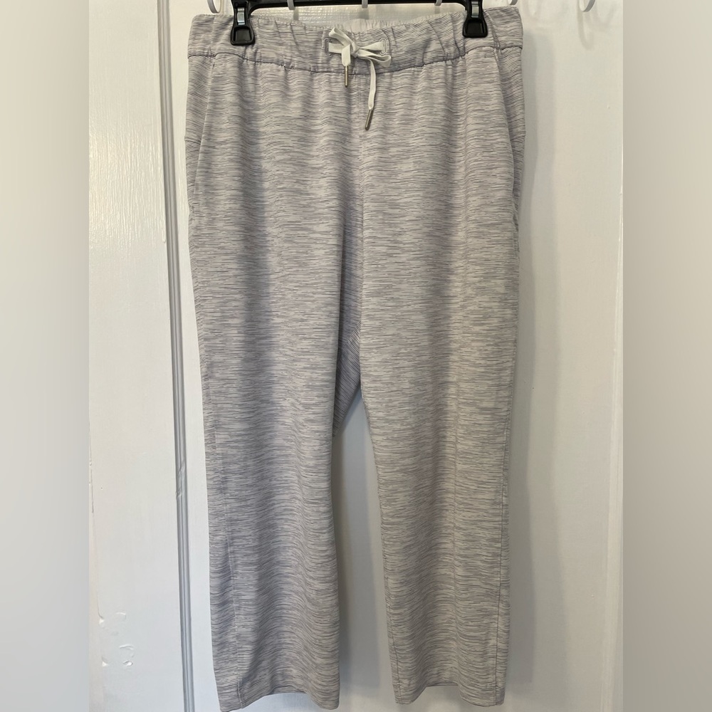 Lululemon On The Fly Crop *23" Joggers Wee Are From Space Nimbus Battleship